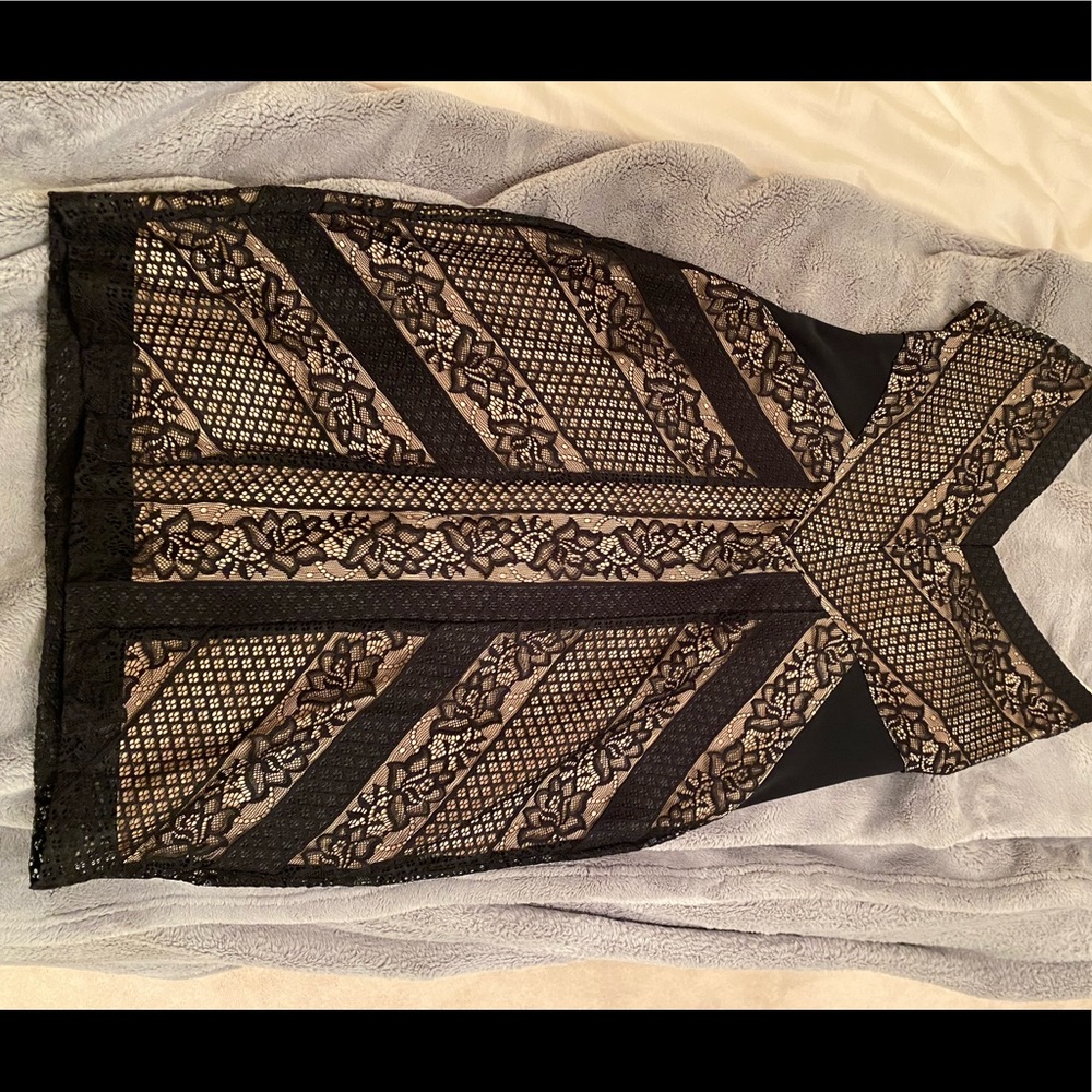 GUESS Riva lace dress - Picture 4 of 9